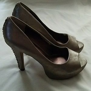Vince Camuto "Mestana" Pewter Leather Chain Heels